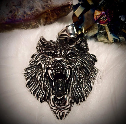 Haunted Necklace Victor- Protetive Werewolf- Vengeance - Strong Energy