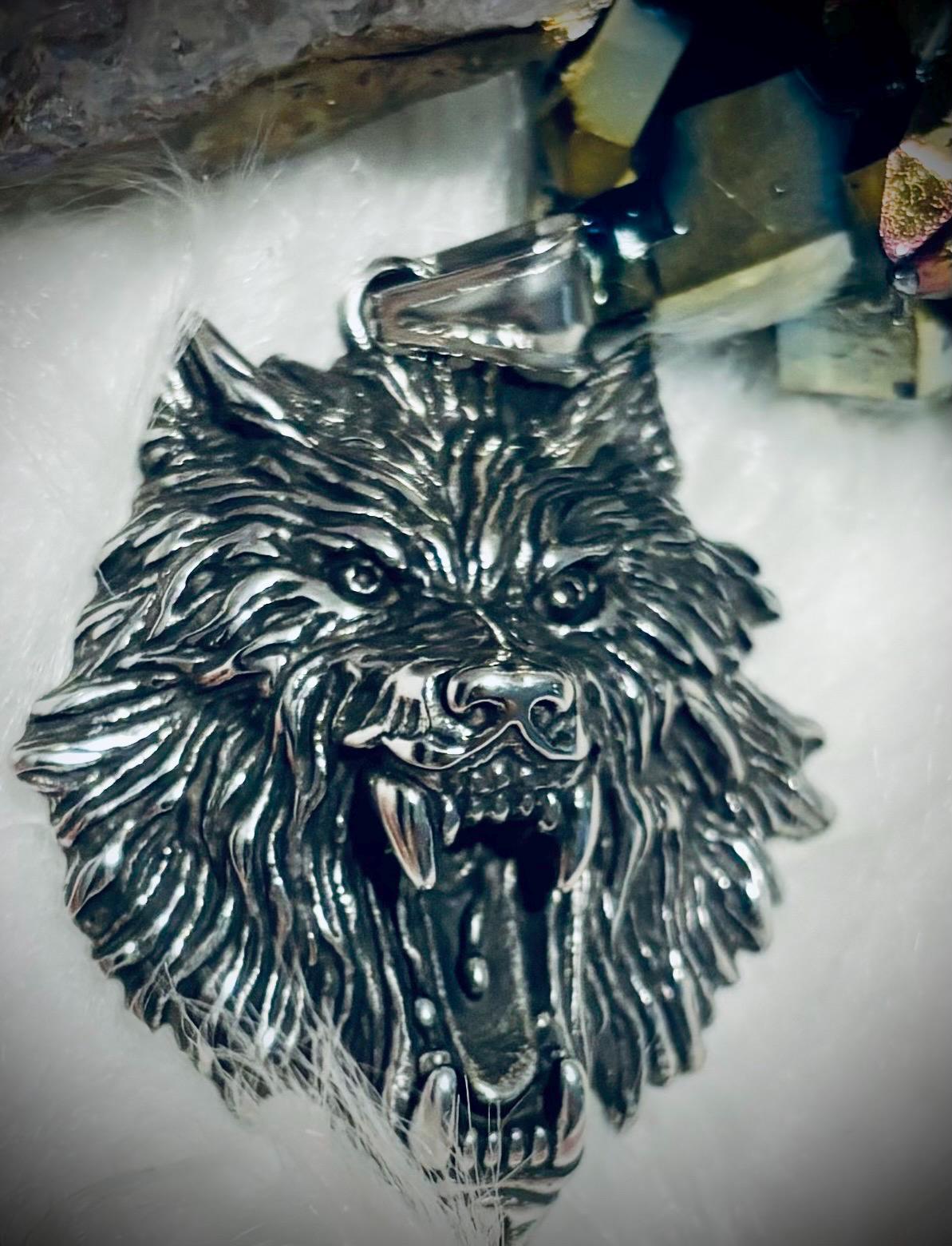 Haunted Necklace Victor- Protetive Werewolf- Vengeance - Strong Energy