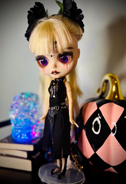 Haunted Doll Honey - Vampire Sex Witch- Haunted Blythe Doll- Powerful Protective Spirit