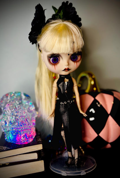 Haunted Doll Honey - Vampire Sex Witch- Haunted Blythe Doll- Powerful Protective Spirit