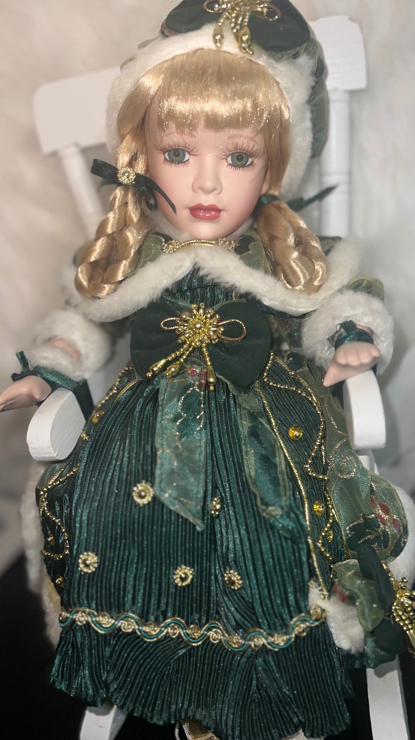 Haunted Dolls Active- Tarot Reader Isabella- Active-Positive Energy