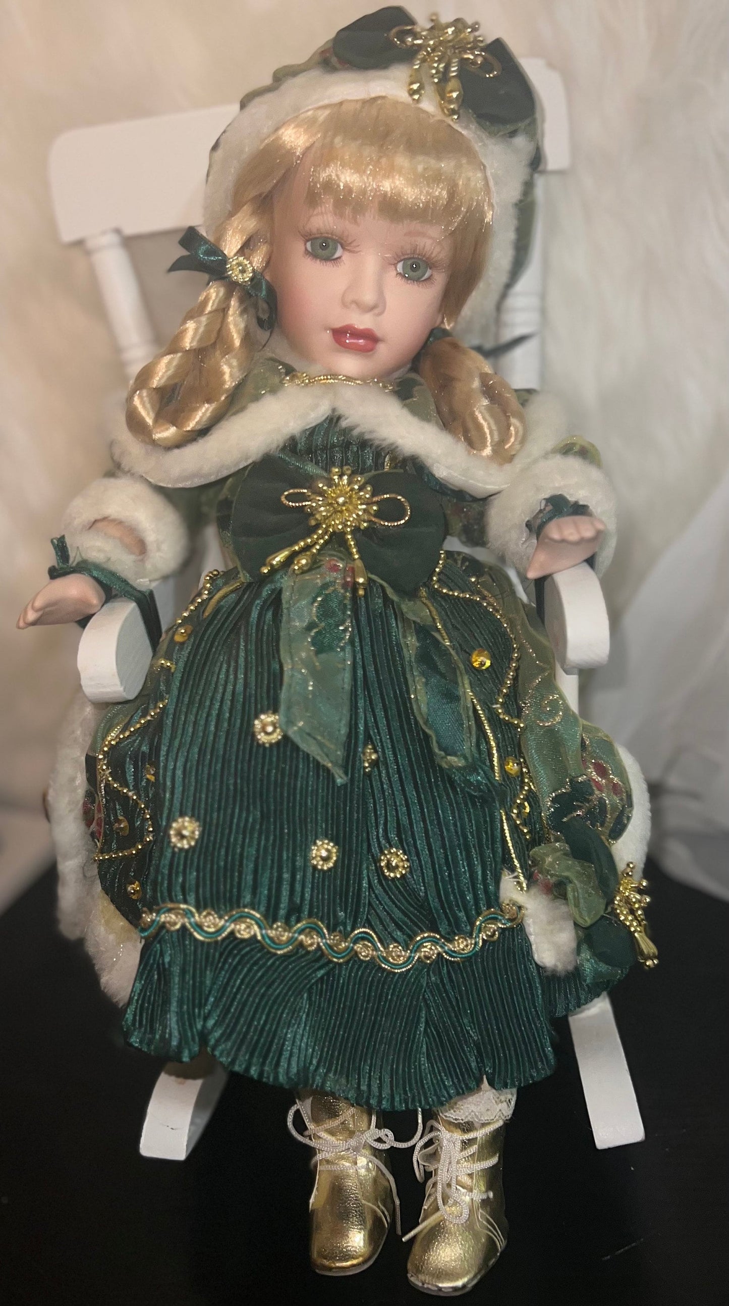 Haunted Dolls Active- Tarot Reader Isabella- Active-Positive Energy